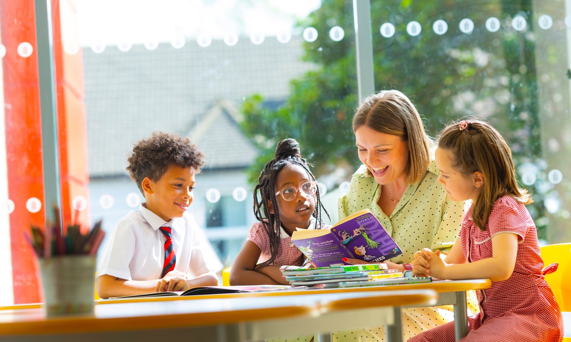 Heathfield Academy Image of the Headteacher with Pupils 85 of 133