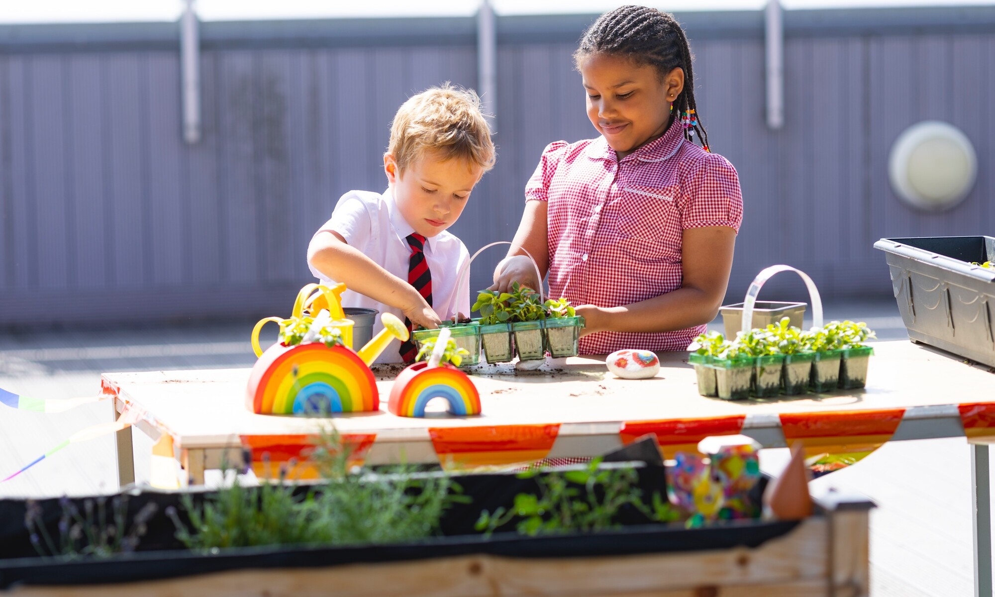 Heathfield Academy Image of Pupils in the School Grounds 114 of 133